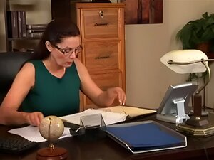 Jesse Jordan und Magdalene St Michaels lecken sich die Muschi