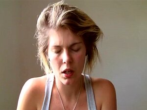 Sie bringt mich zum Kommen. Verdammt, sie ist eine sexy Frau