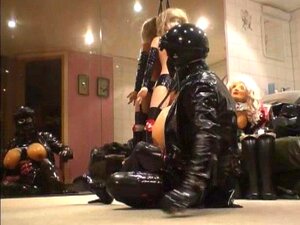 ΜασκοφόροςRubberBiker