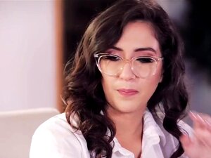 Söpö spexy lesbo nuolee tyttöystävänsä