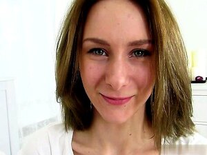 Heiße Freundin raucht Sex