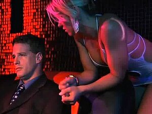 Körpersprache Lap Dance Queen