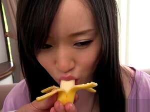 La fille japonaise la plus chaude Yuka Wakatsuki dans des trios