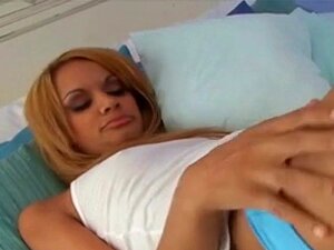 Tyra Banxxx Schlampe heiße Masturbation
