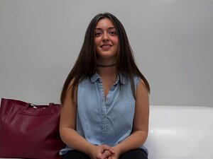 Amateur, tschechische brünette Haare mit großen Brüsten, Anna