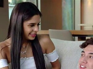 Katya Rodriguez wichst ihren frischen Stiefbruder