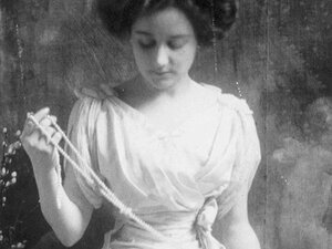 Њено лице постало је гримизно. Мој