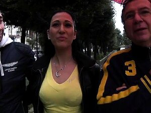 Luna demande encore un gangbang