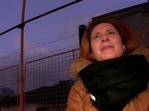 Erlebe eine hinreißende rothaarige Tschechin, die ihre tiefsten