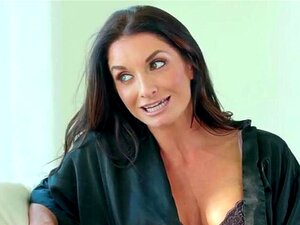 Eines Morgens hat Silvia Saige etwas für ihre jugendliche