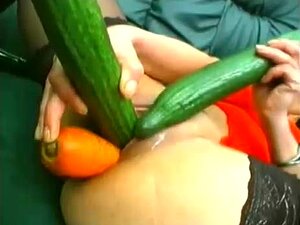 Flasche & Große Vegi Mega Penetration auf großer Fotze