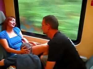 Erlebe glühende Leidenschaft, während eine verführerische deutsche