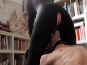 Сензулани секс филм са девојком у