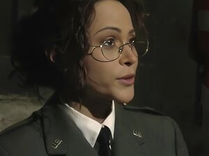 Војна одлучује да се подсмева свом