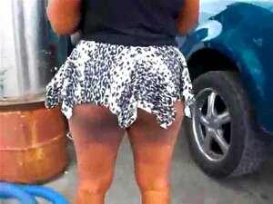 Upskirt-wind