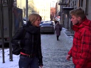 Iskusite opojno zadovoljstvo sa zavodljivom lepoticom u ovoj vrućoj