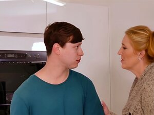Scham4K â?? Angelika â?? 2 Ehemänner Arenâ??nicht genug, auch
