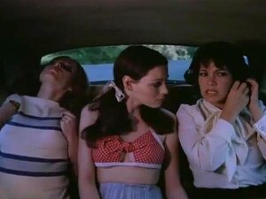 Schau dir Annette Haven in  Desires Within fresh Girls (1977)  jetzt