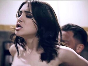 Glücklicher Typ fickt so viele Muschis in jeder Position. Seth darf