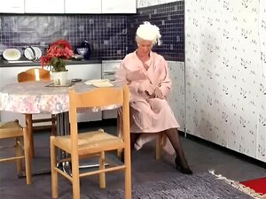 Erleben Sie das ultimative Vergnügen, wenn reife Verführerinnen in