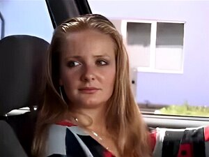 Fahrlehrer erpresst geile Bumse