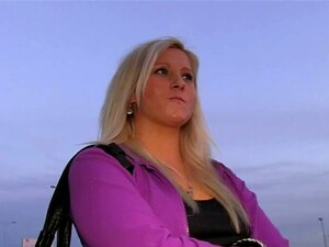 Selkeää pilluleikkiä