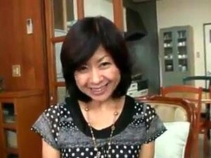 50-jährige Hausfrau Enkel ist anwesend,