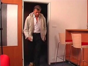 Стари тип јебе своју велику сисату