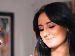 Als Gabbie Caters 2 Freundinnen, Eliza Ibarra und Lulu Chu, bei ihr zu