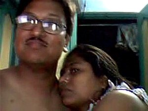 Bengalisches Paar wird livecam geil, Lascivious Bengali-Paar genießt
