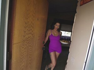 MILF und Kekse mit Kyle Star. Meine KOSTENLOSEN Onlyfans @RaeWest817