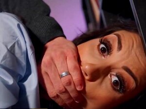 brazzers - söpö valentina bianco ruuvit danny d kollaasi kirjastossa
