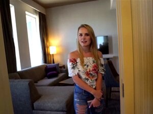 Ich sagte Natalie, dass ich nach Mädchen mit einer wilden Seite für