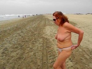 Ein Spaziergang am Strand von Maspalomas. Ein Spaziergang am Strand