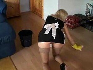 Dienstmädchen zum Ficken!