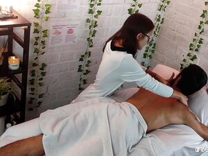 Massage Parlor Versteckte Webkamera & Happy End!