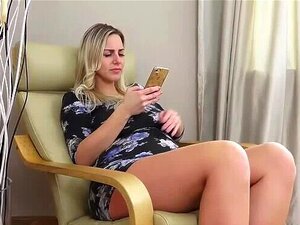 Selfie-Zeit wird durch schmerzhafte Kontraktionen unterbrochen!