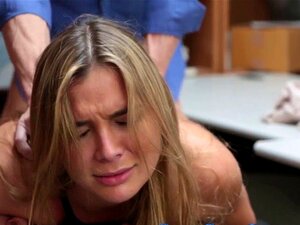 Blonde Süße wird vollgespritzt. Blonde Süße wird vollgespritzt,