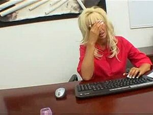 Heiße reife, busty blonde Cougar Brittany O'Neil