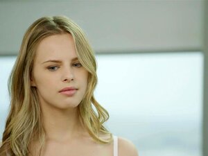 Heiße frische Model Jillian Janson wird in den Arsch gefickt!