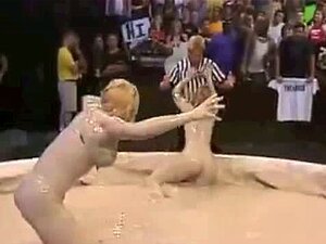 TRISH STRATUS STACY KEIBLER MUD WRESTLING!!