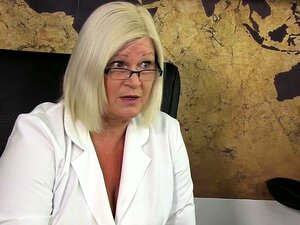 Vierer-Sex mit Oma