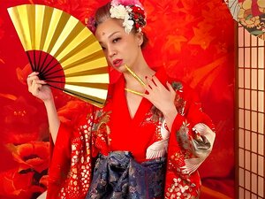 AB096 Petite oirans erstes Seilbondage-Training -Squiten (chinesische