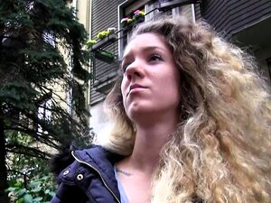 Erlebe die ungezügelte Leidenschaft und Verlockung, wenn eine