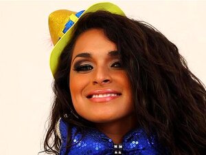 Heiße mexikanische Shemale Shaidel mit blauen Augen