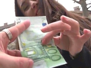Geile Ost-Euro-Babe ist geil genug für einen guten Fick, zum Glück