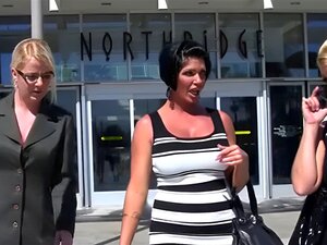 Erlebe das ultimative Vergnügen mit reifen Verführerinnen in einem