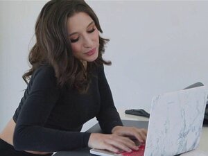 Абела је морала да се излегне са