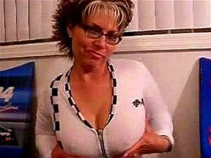 Rouva Jen: rotu grid babe milf