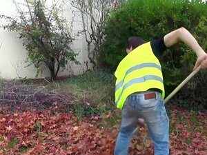 Гледајте како пожудна Мама Сопхие